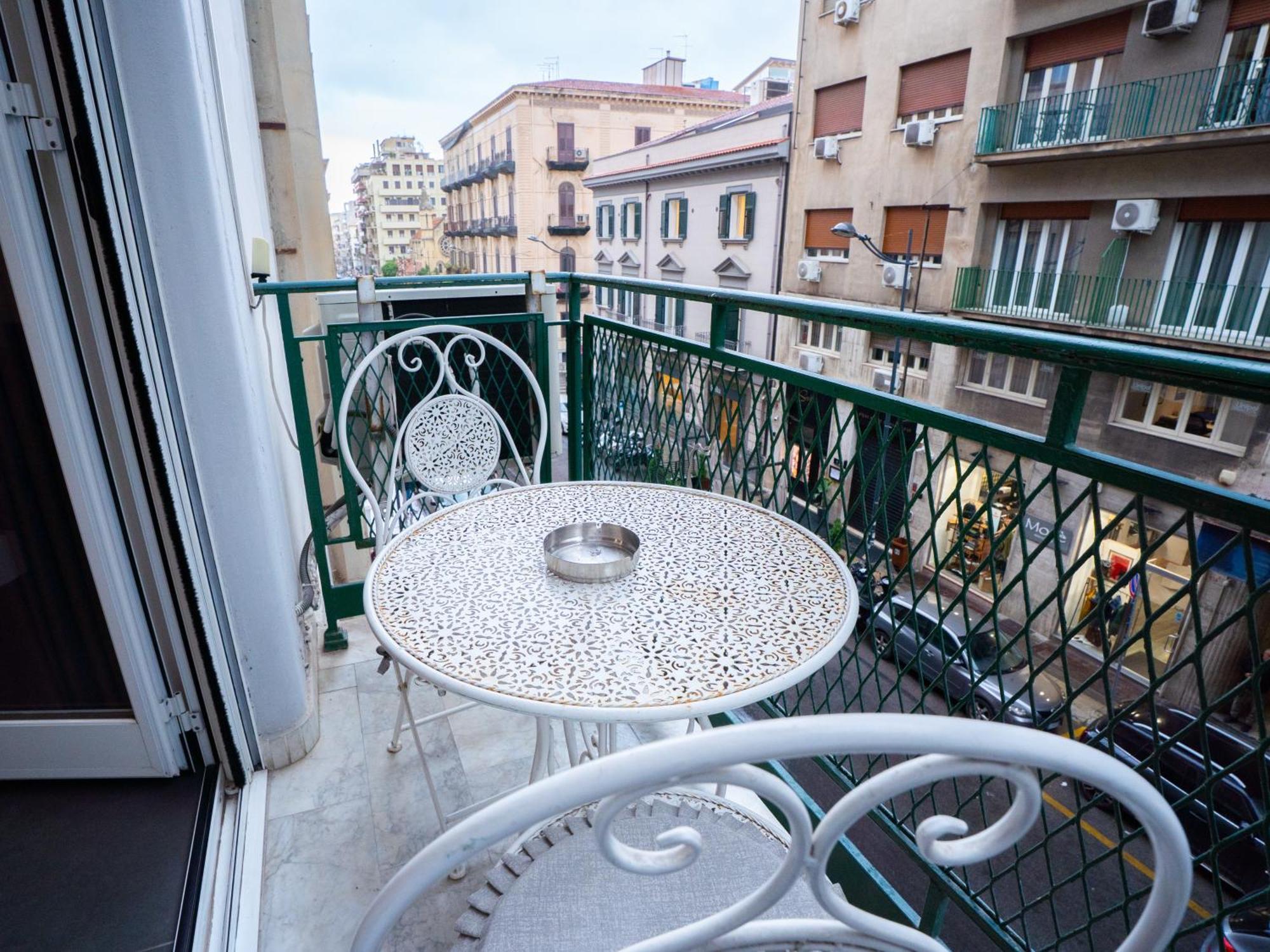 Amuri Room&Suite Palermo Luaran gambar